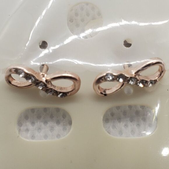 NWT Fashion Jewelry Rose Gold Infinity Earrings - Picture 3 of 5